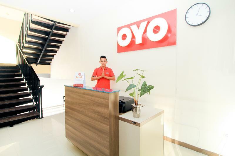 Oyo 204 Blessing Residence Surabaya Esterno foto