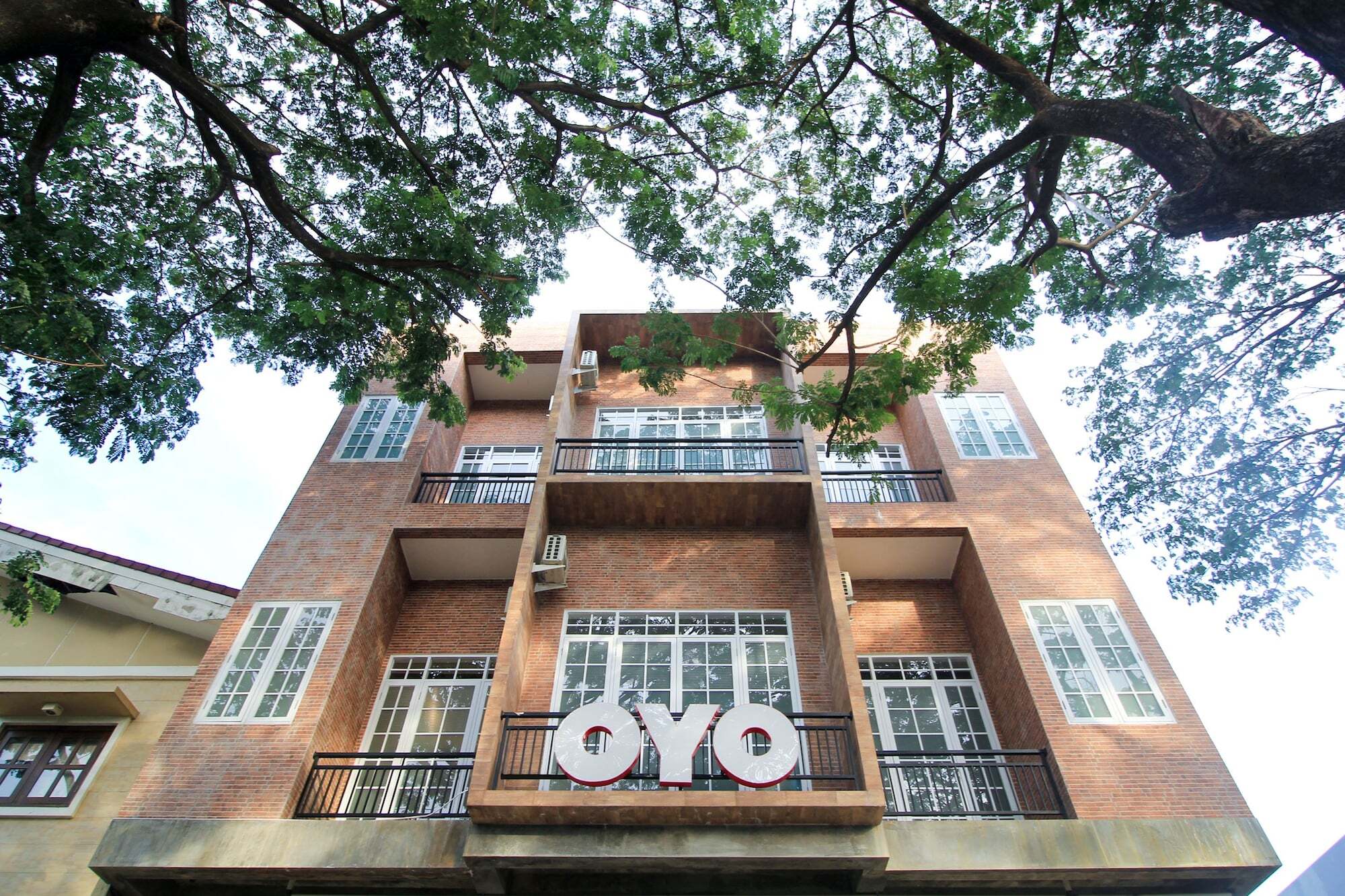 Oyo 204 Blessing Residence Surabaya Esterno foto